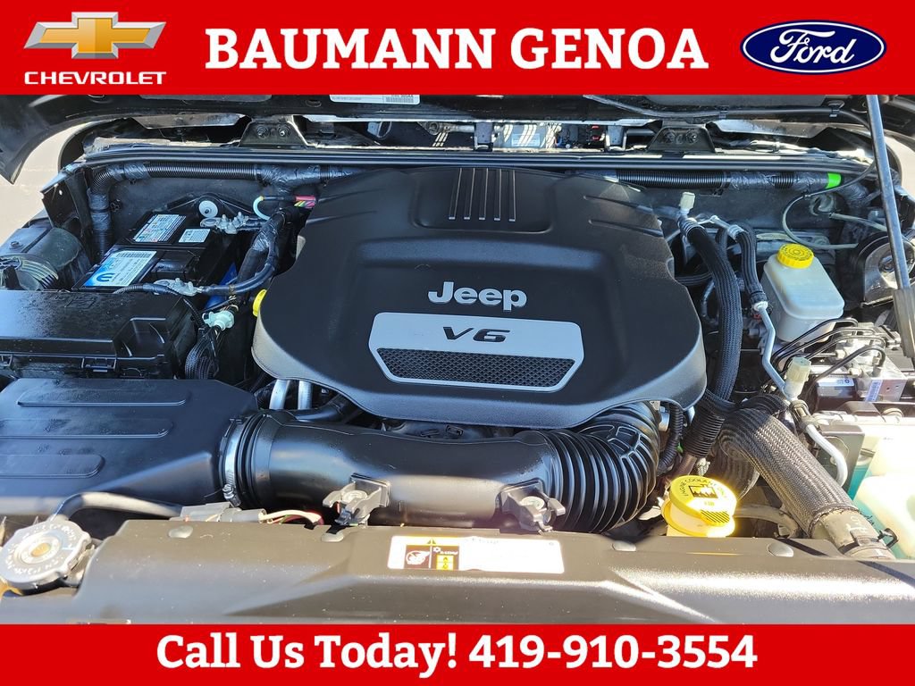 Used 2016 Jeep Wrangler Unlimited Sahara AWD/4WD image 22