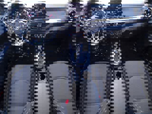 Used 2022 Kia Forte LXS image 10