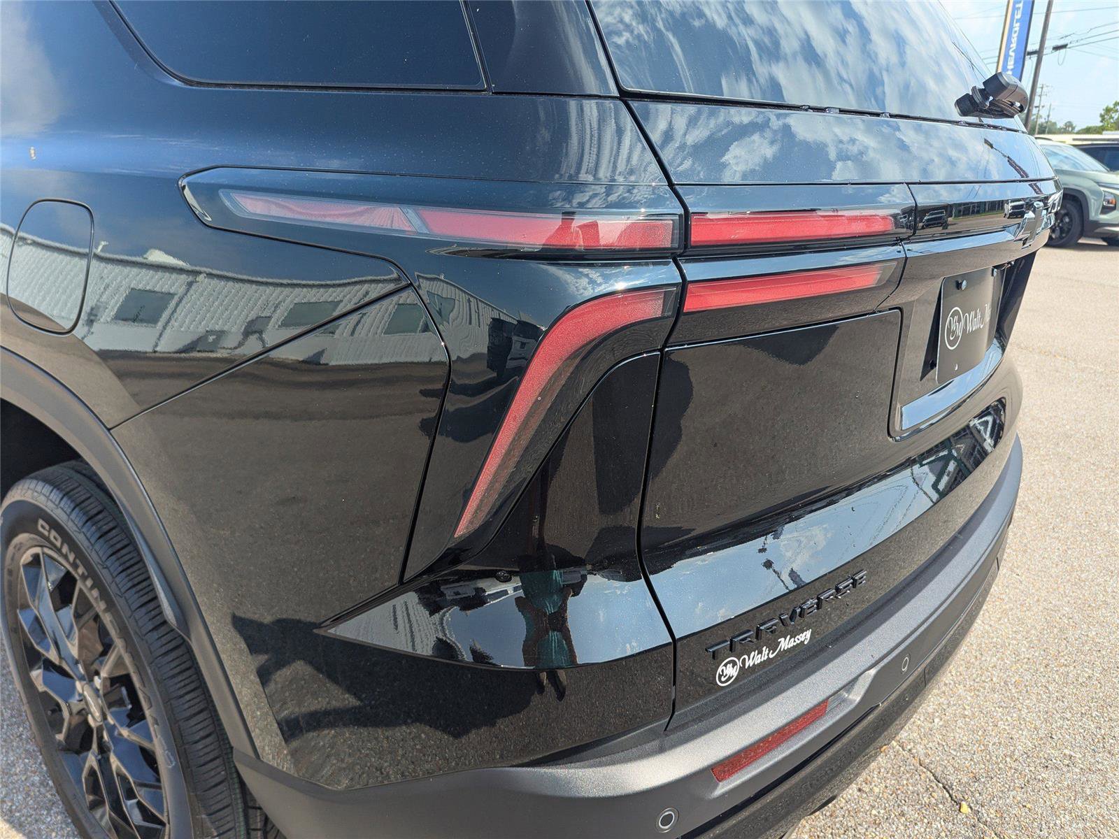 New 2025 Chevrolet Suburban Premier image 39