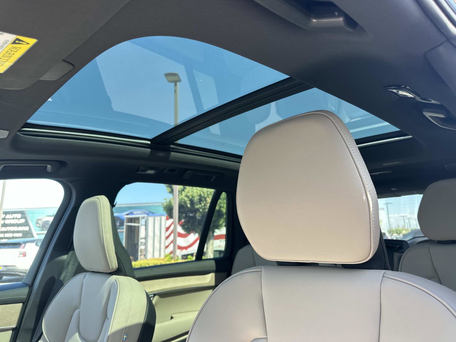 New 2026 Volvo XC90 T8 Plus image 25