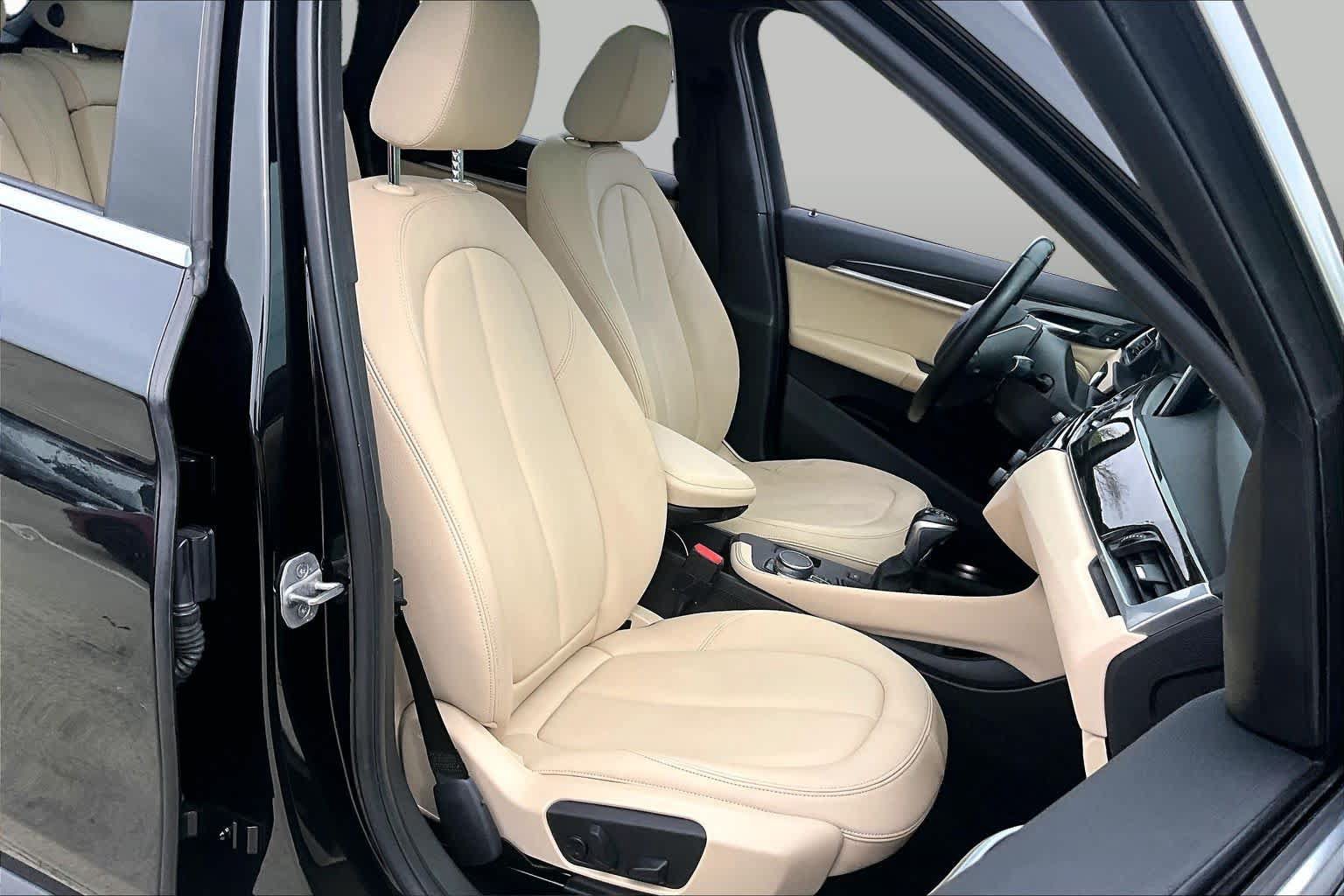 Used 2018 BMW X1 xDrive28i AWD/4WD image 8