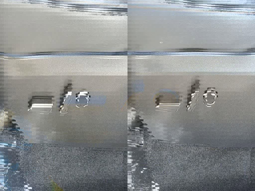 Used 2023 Tesla Model Y Performance image 26