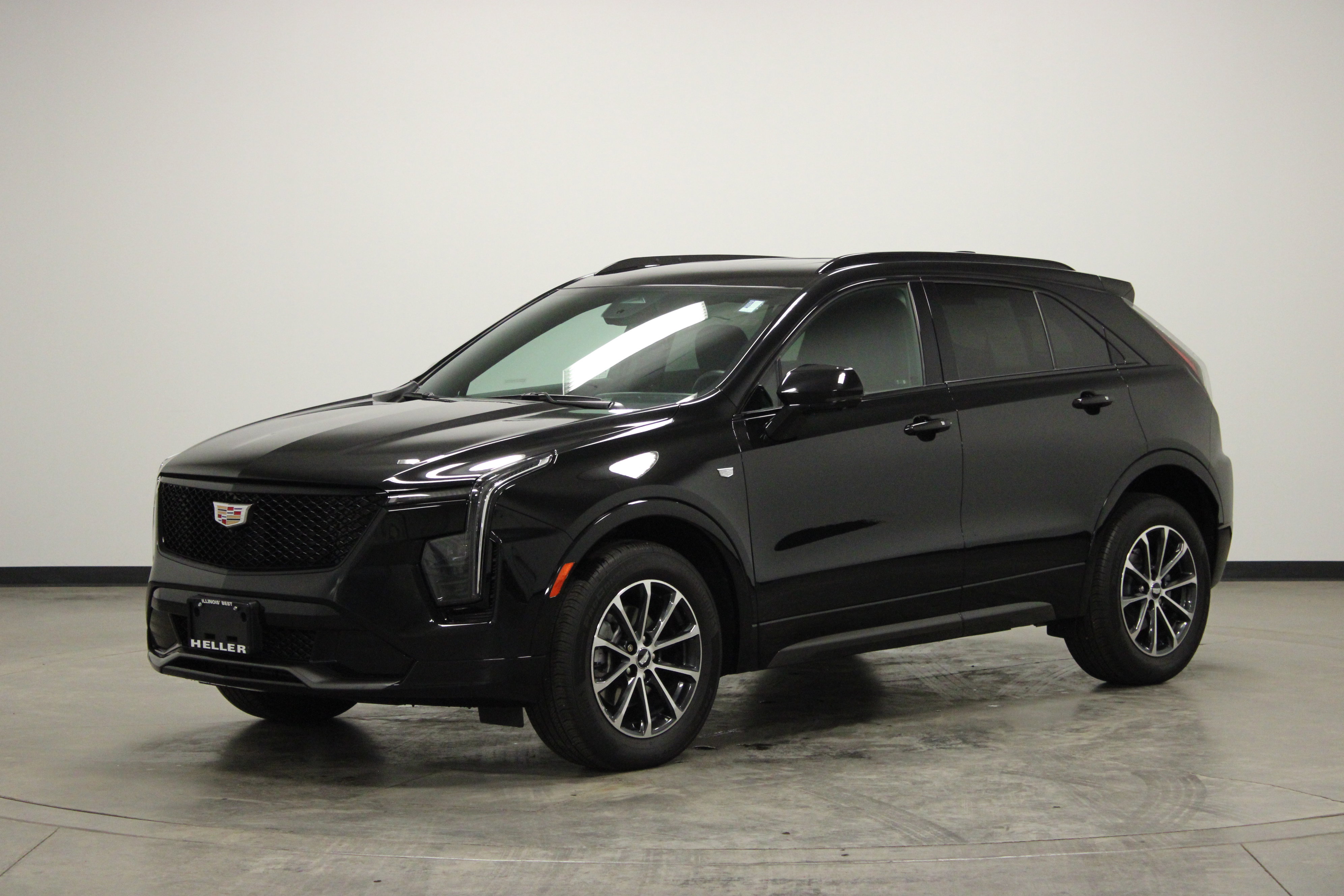 Used 2025 Cadillac XT4 Sport image 4