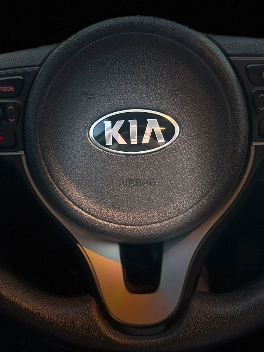 Used 2019 Kia Niro LX image 34