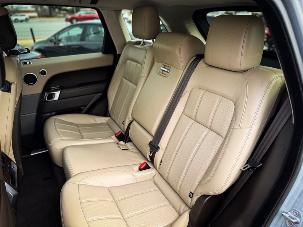 Used 2018 Land Rover Range Rover Sport HSE AWD/4WD image 22