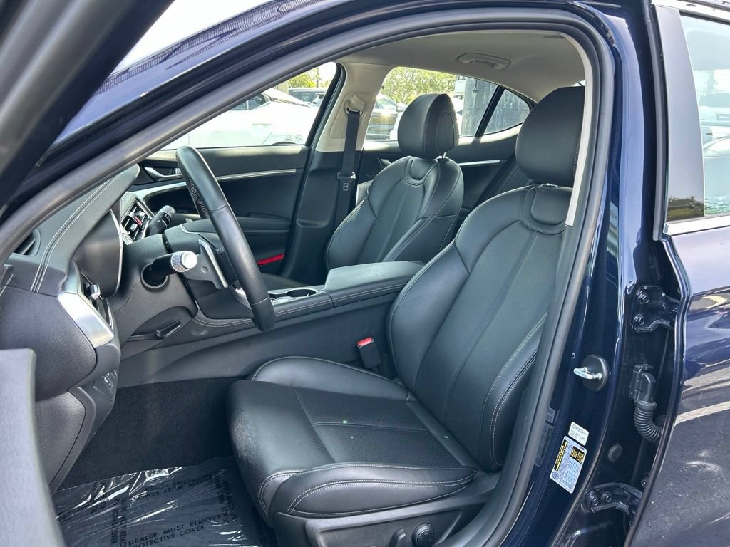 Used 2026 Genesis G70 2.5T RWD image 19