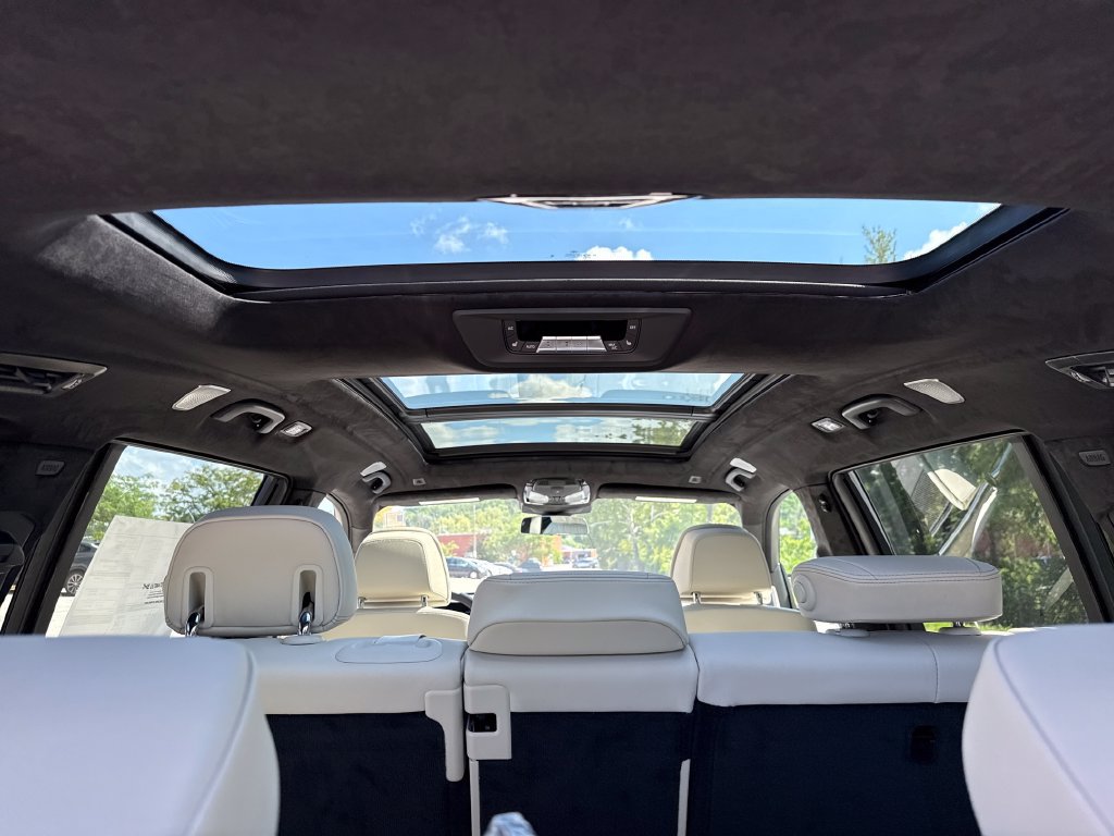 New 2027 BMW X7 M60i AWD/4WD image 26