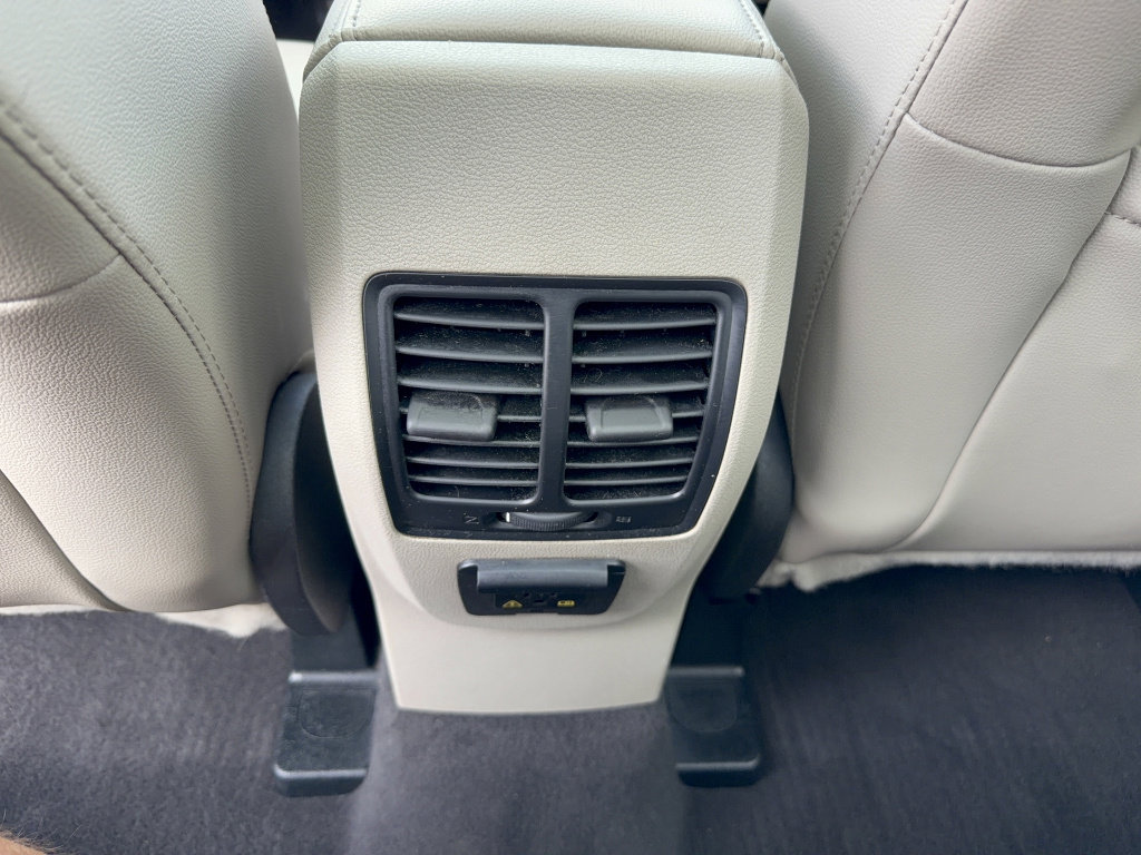 Certified 2019 Ford Escape Titanium image 33