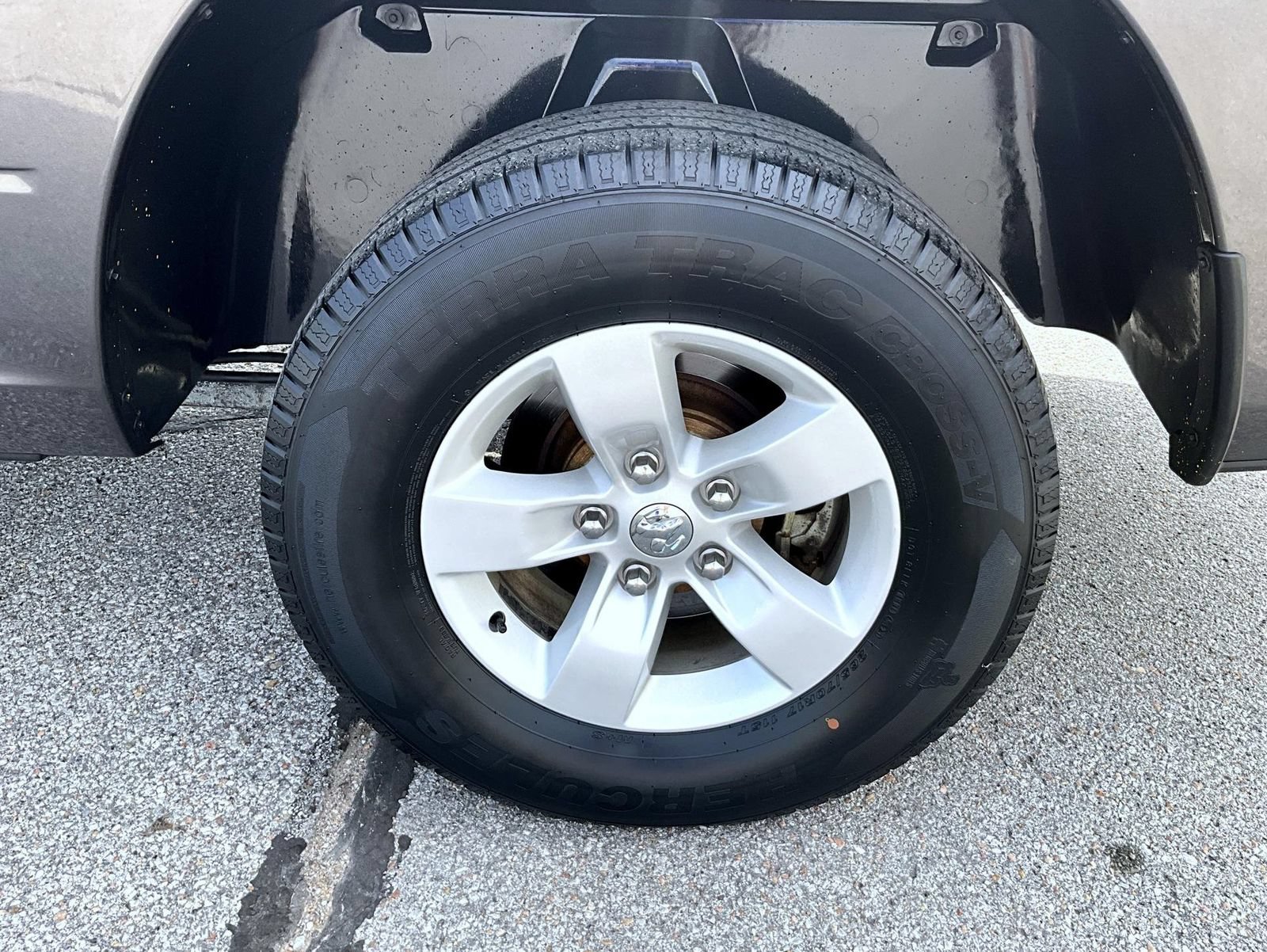 Used 2019 RAM 1500 Express AWD/4WD image 23