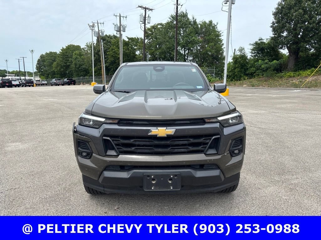 Used 2024 Chevrolet Colorado LT w/ LT Convenience Package III RWD image 2