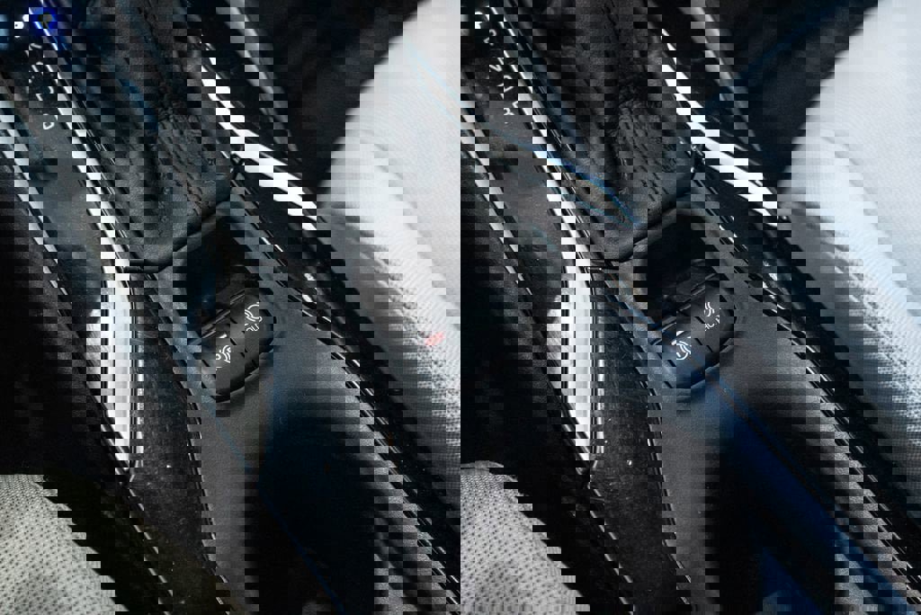 Used 2021 Toyota Corolla LE image 28