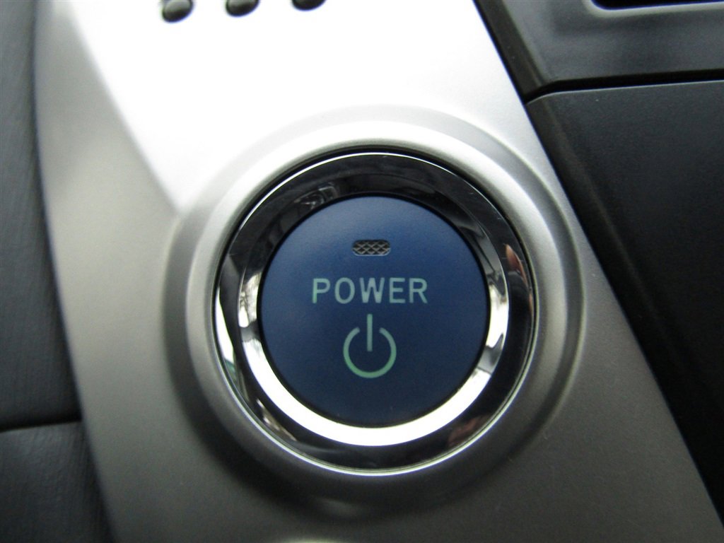 Used 2012 Toyota Prius V image 29