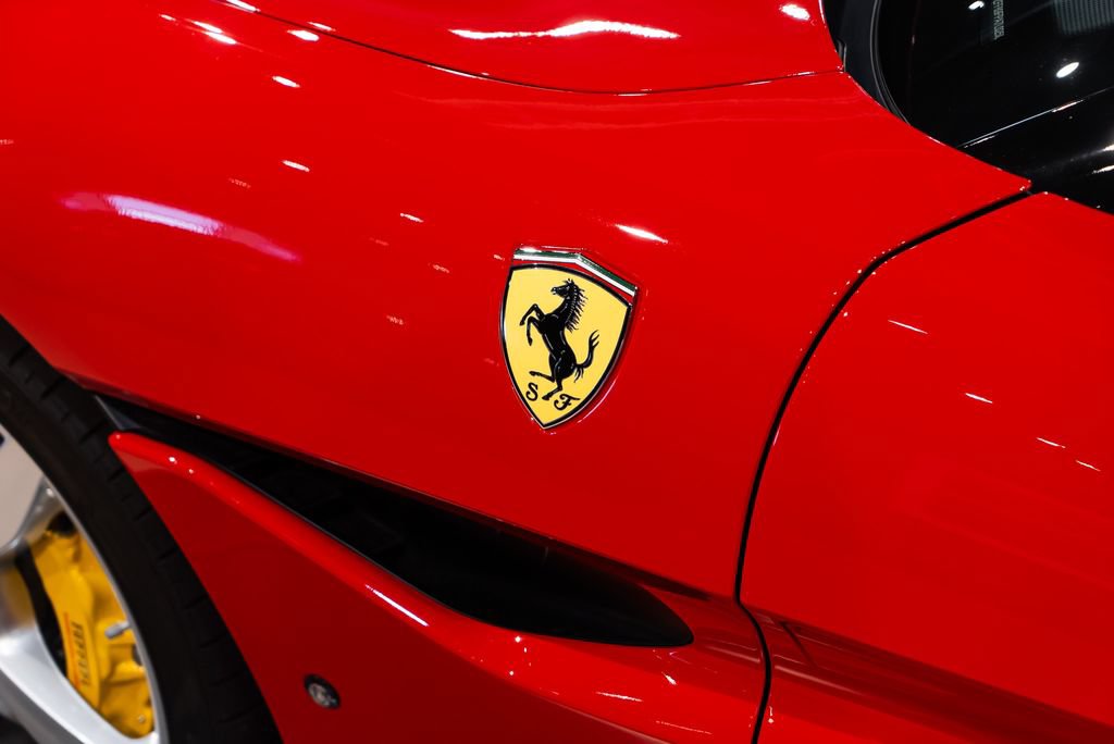 Certified 2020 Ferrari Portofino RWD image 12