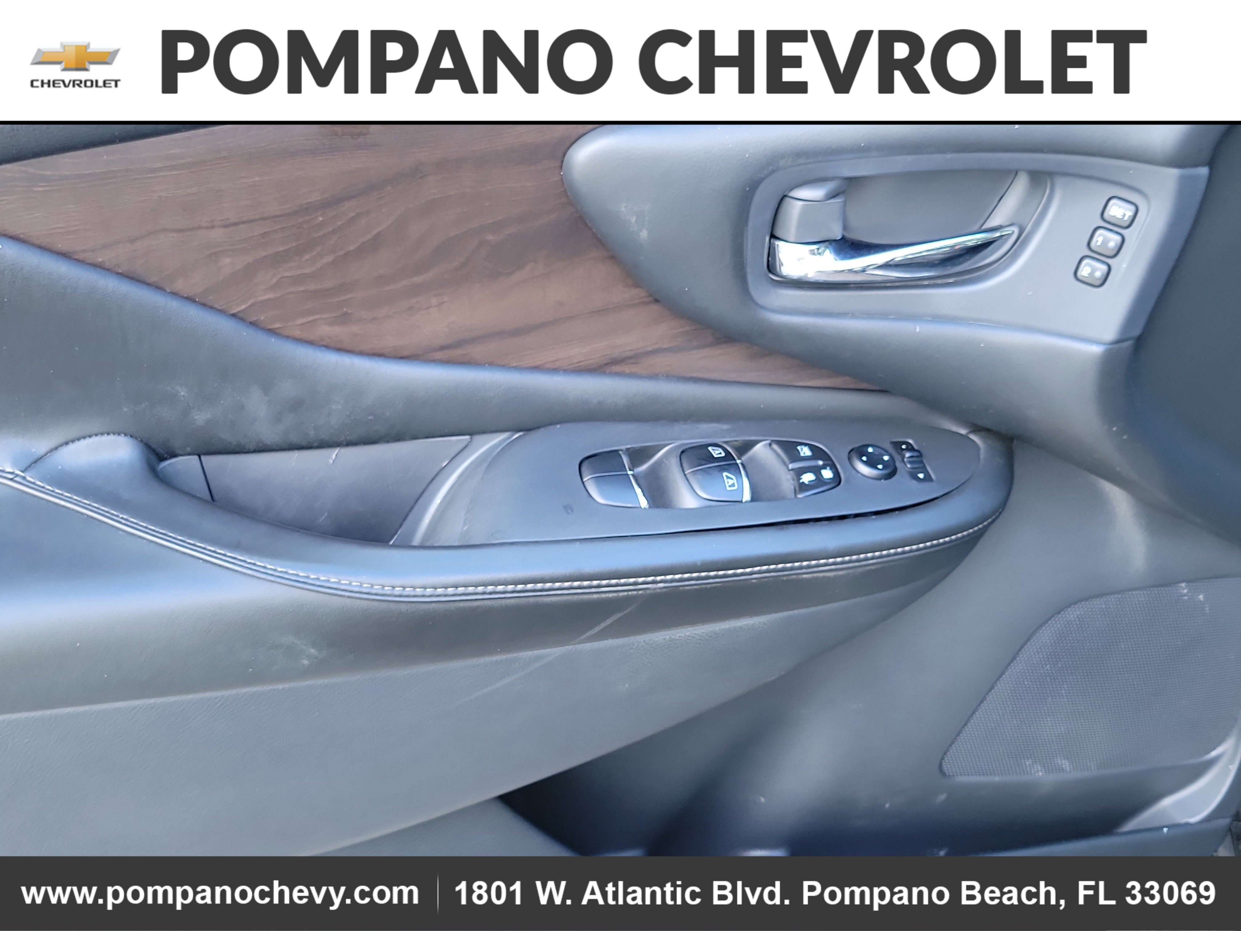 Used 2019 Nissan Murano Platinum w/ Cargo Package image 22