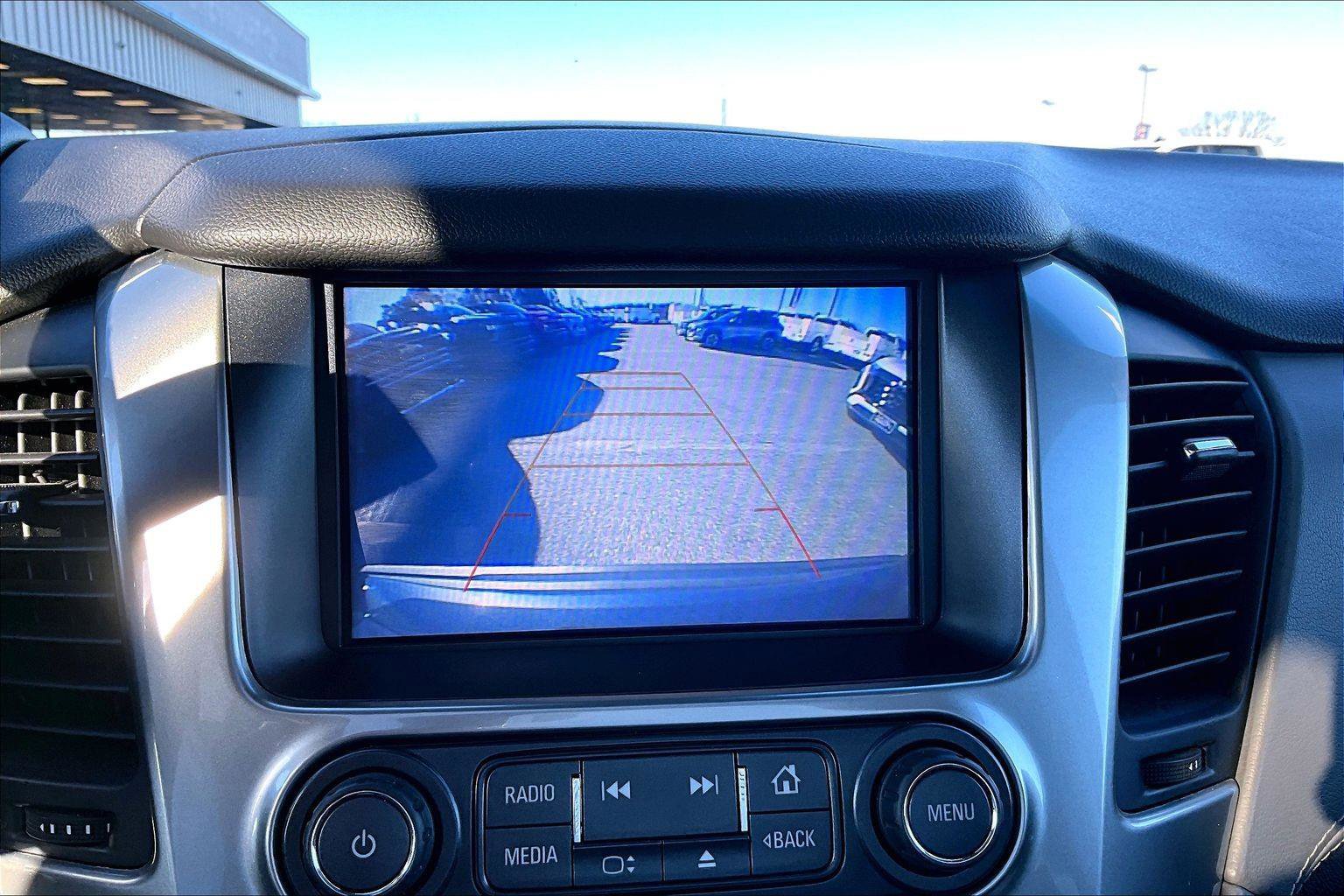 Used 2019 Chevrolet Suburban LT image 12