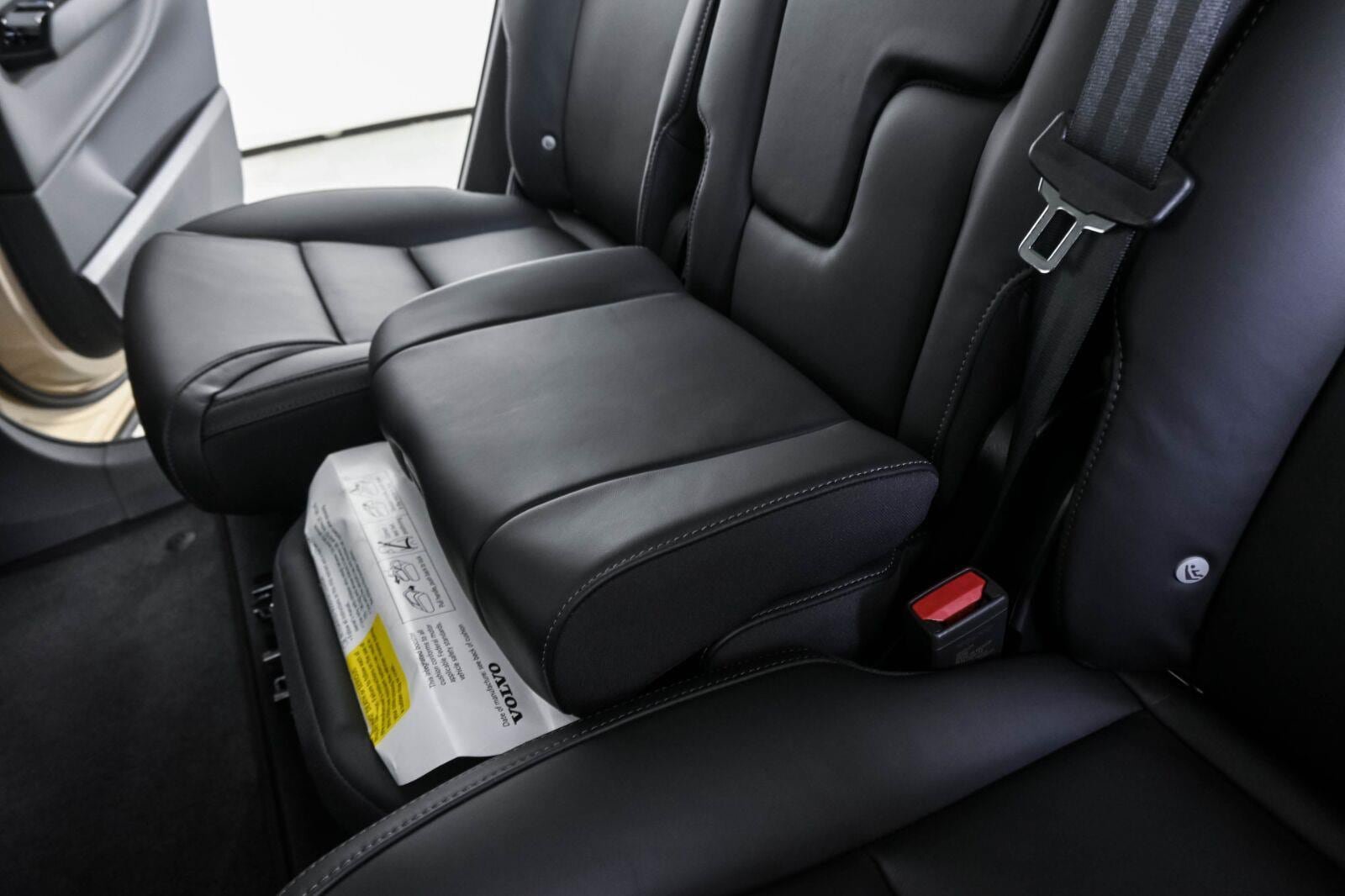 Certified 2026 Volvo EX90 Ultra AWD/4WD image 22