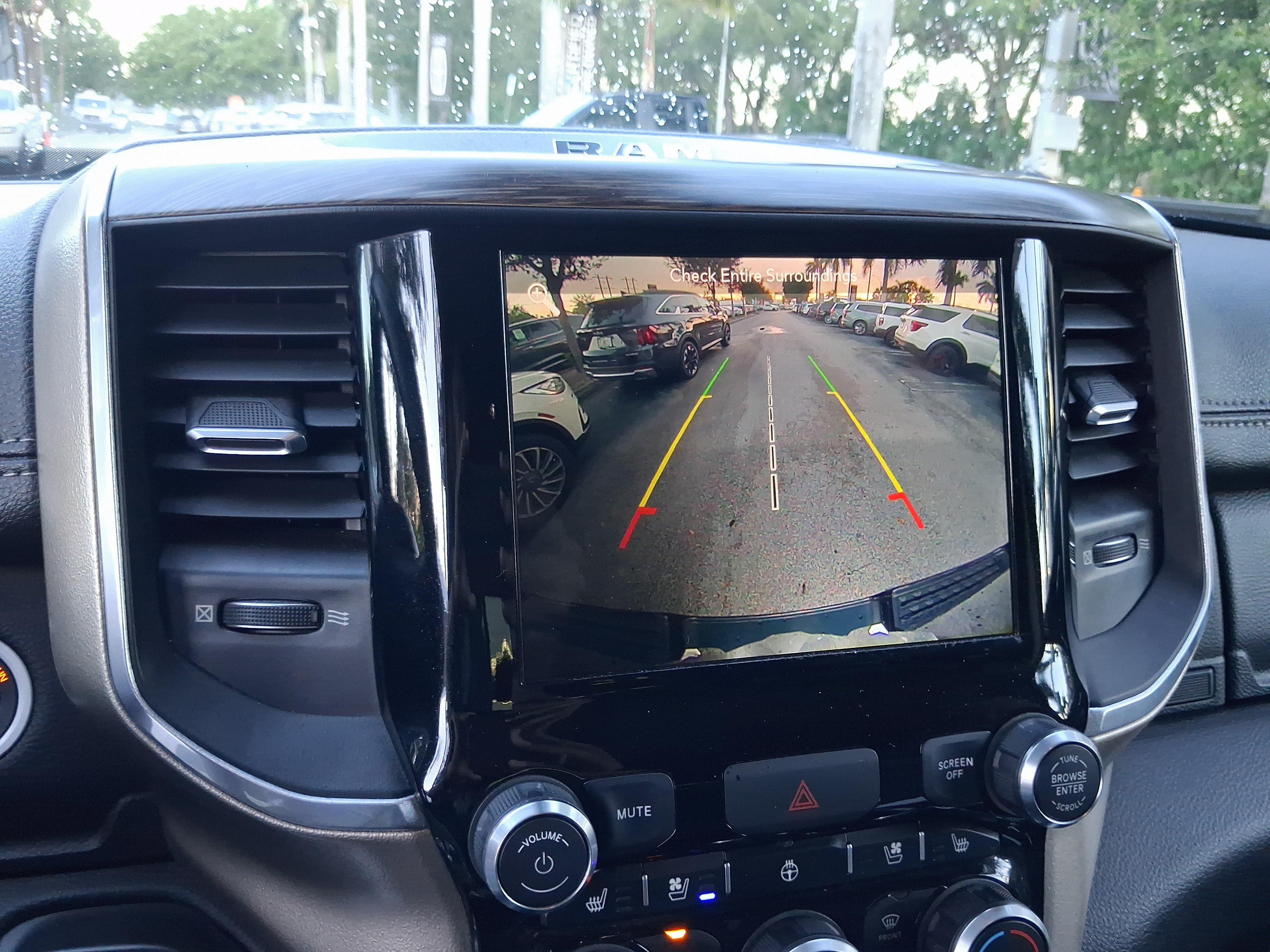 Used 2019 RAM 1500 Laramie RWD image 21
