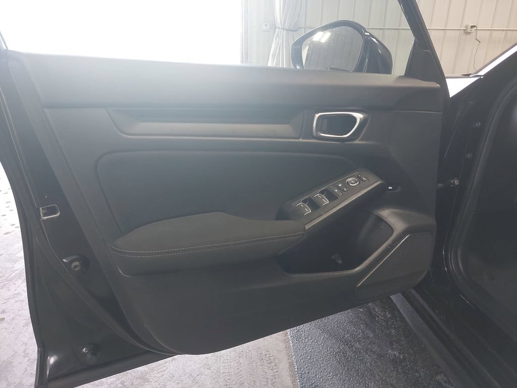 Used 2025 Honda Civic Sport image 26