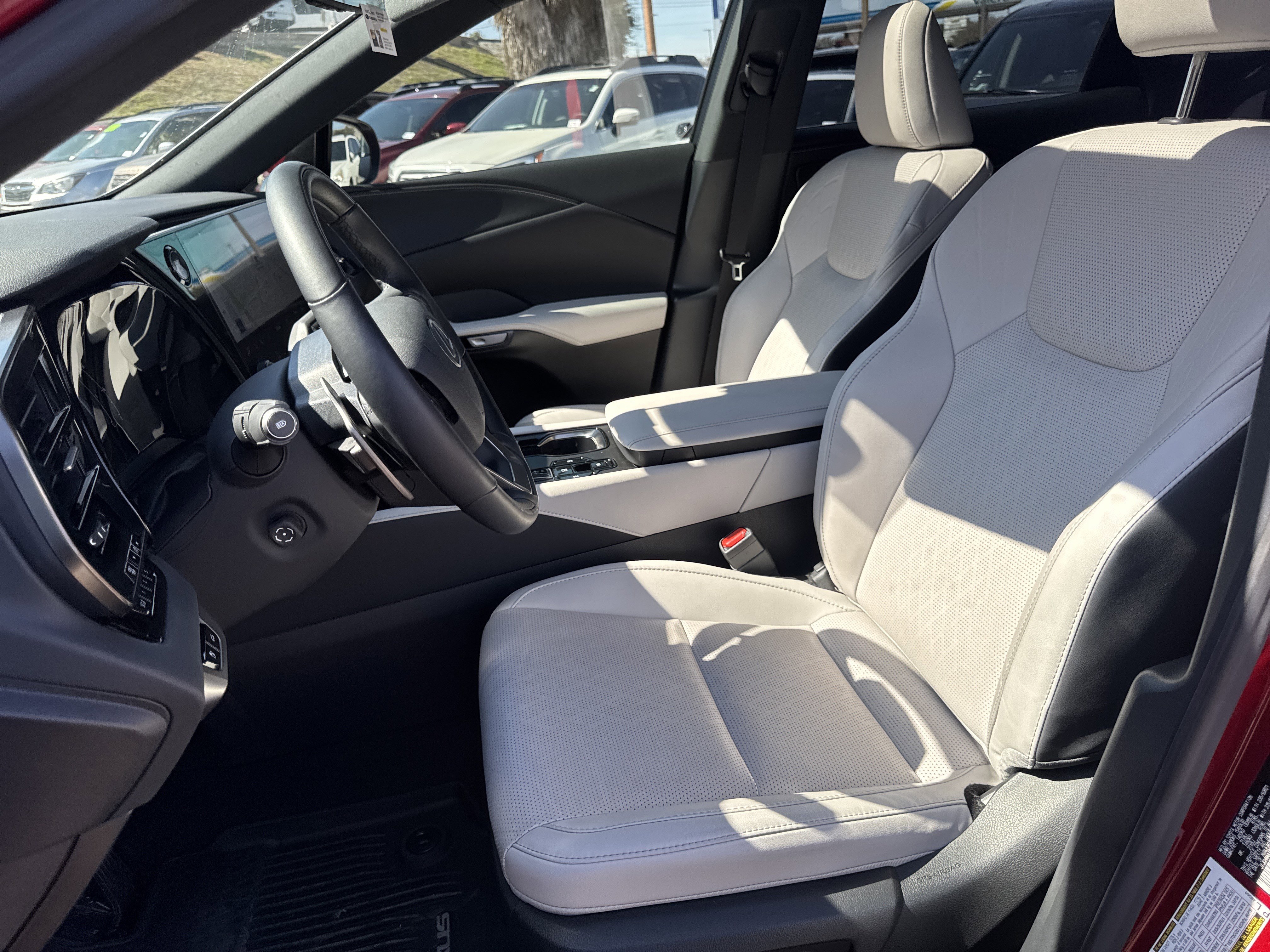 Used 2023 Lexus RX 350 Premium Plus w/ Accessory Package image 27