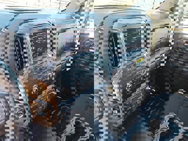 New 2026 GMC Sierra 2500 Pro w/ Convenience Package image 18