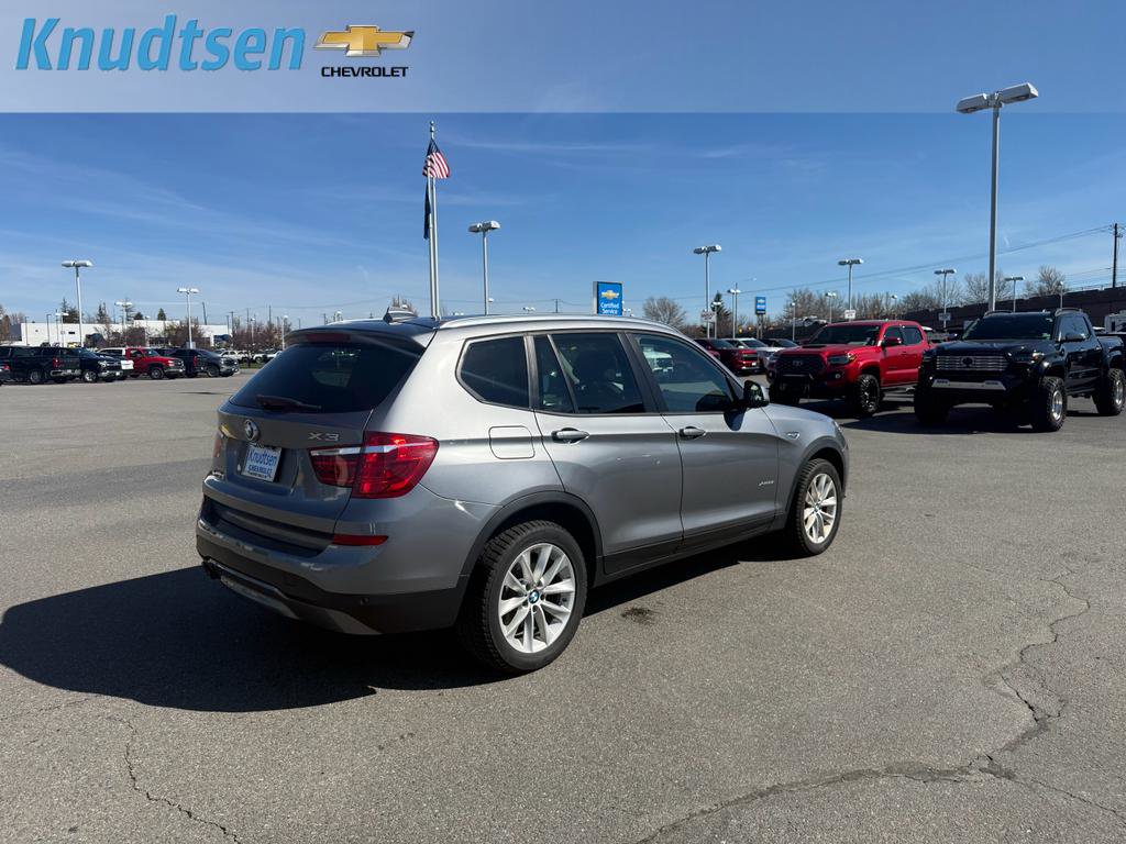 Used 2017 BMW X3 xDrive28i image 7