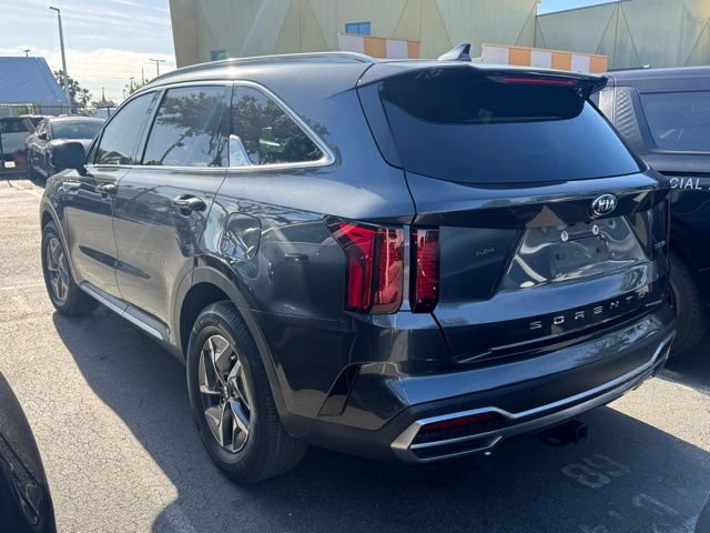 Certified 2021 Kia Sorento S image 4