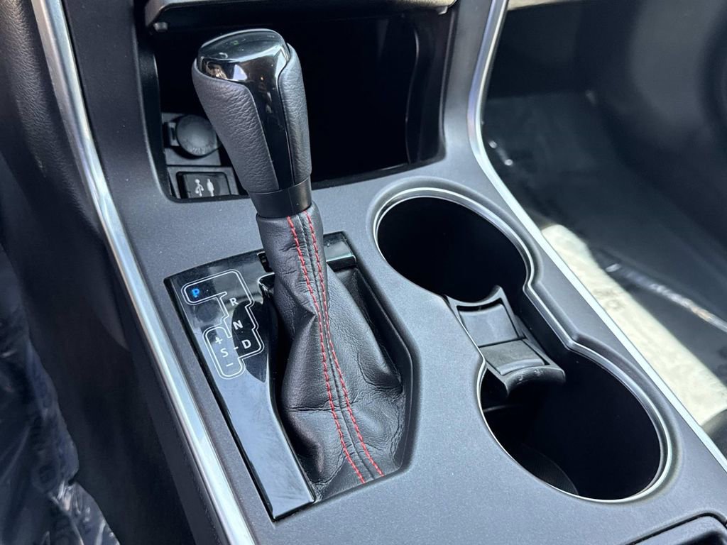 Used 2017 Toyota Camry SE FWD image 27