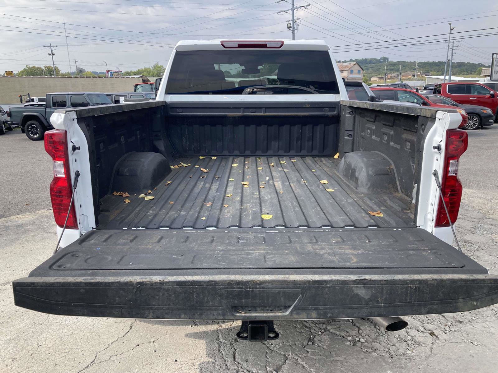 Used 2024 Chevrolet Silverado 2500 Custom w/ Custom Value Package image 8