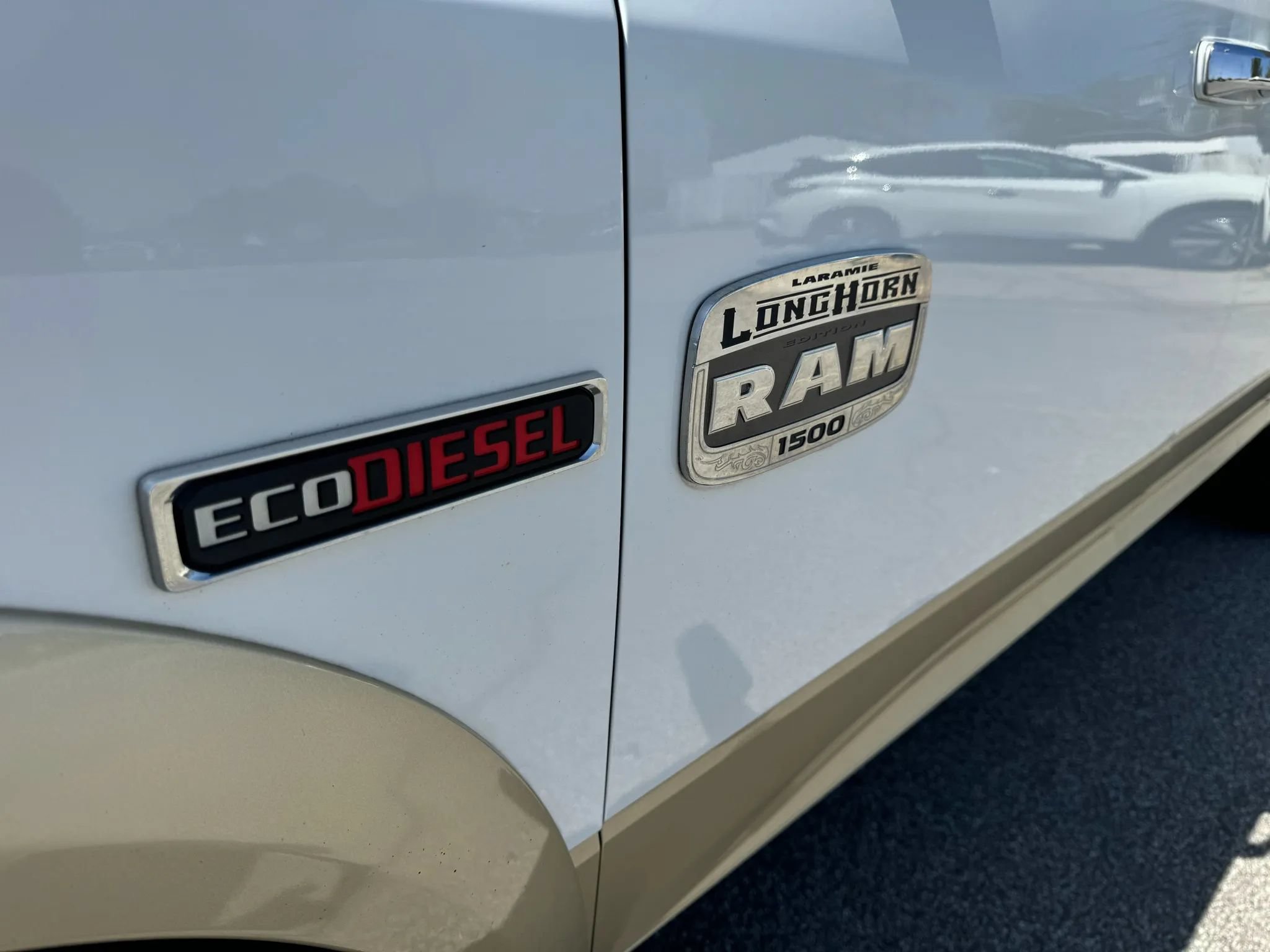 Used 2014 RAM 1500 Laramie Longhorn w/ Convenience Group AWD/4WD image 18