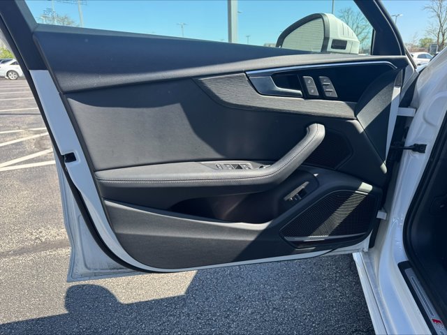 Used 2023 Audi A4 2.0T Premium Plus w/ Premium Plus Package AWD/4WD image 7