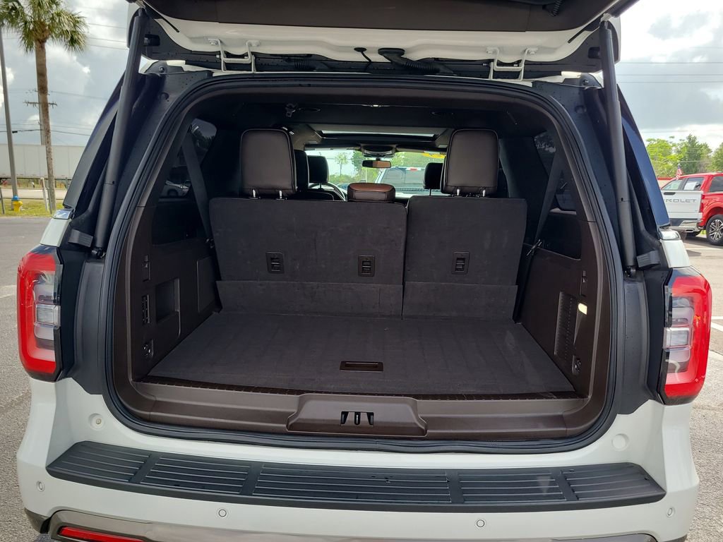 Used 2024 Ford Expedition Max King Ranch image 8
