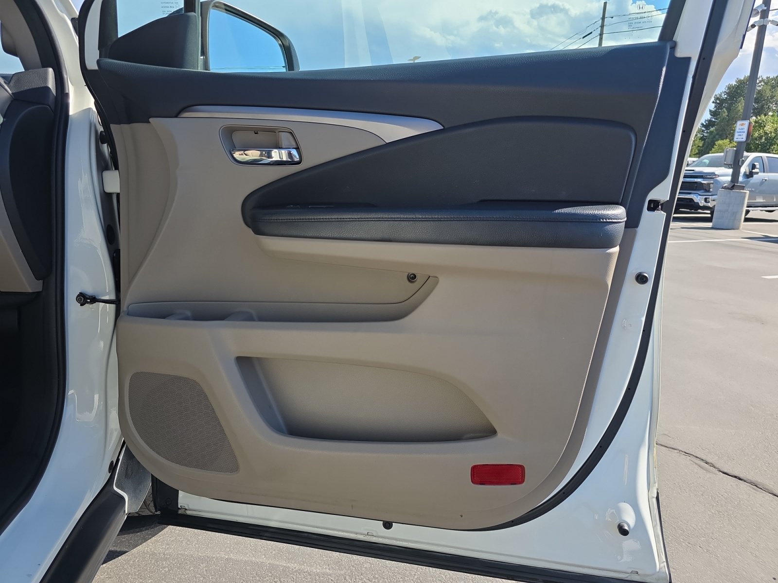 Used 2016 Honda Pilot EX image 30