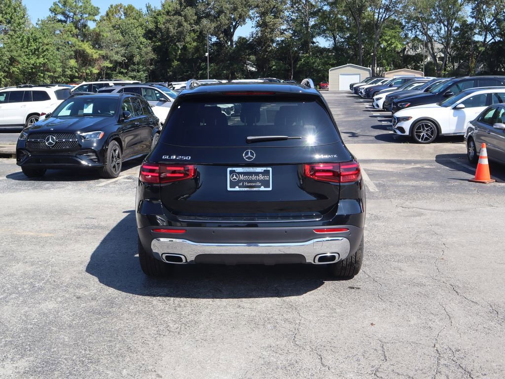 New 2026 Mercedes-Benz GLB 250 4MATIC image 4
