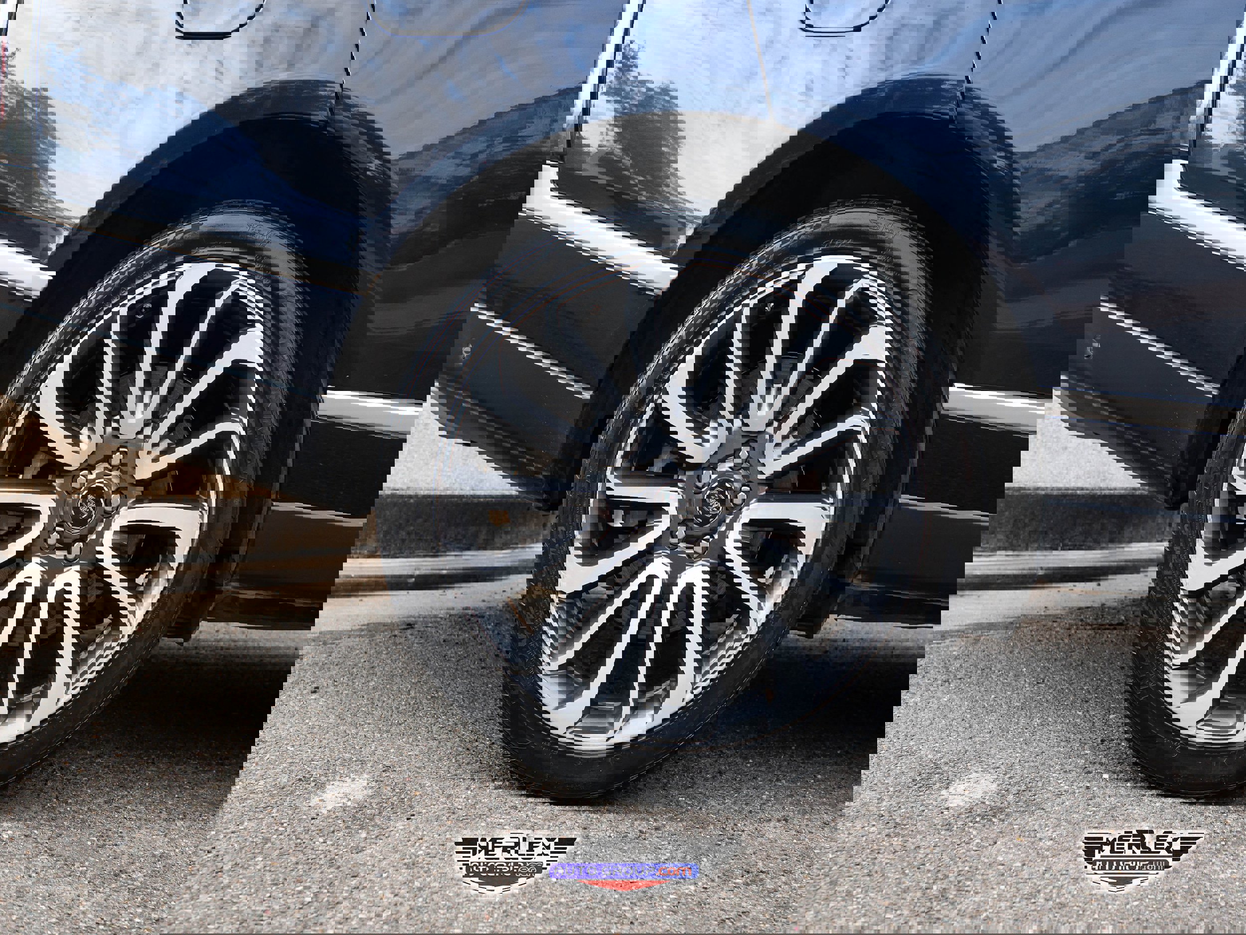 Used 2018 Land Rover Range Rover Supercharged image 11