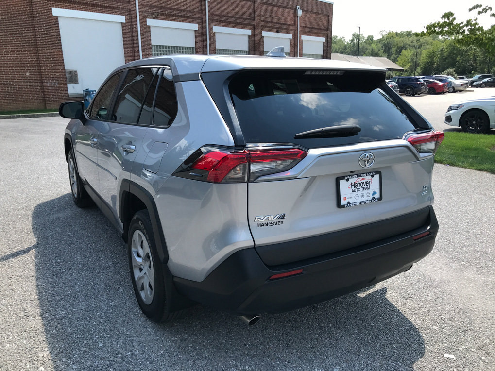 Certified 2024 Toyota RAV4 LE AWD/4WD image 5