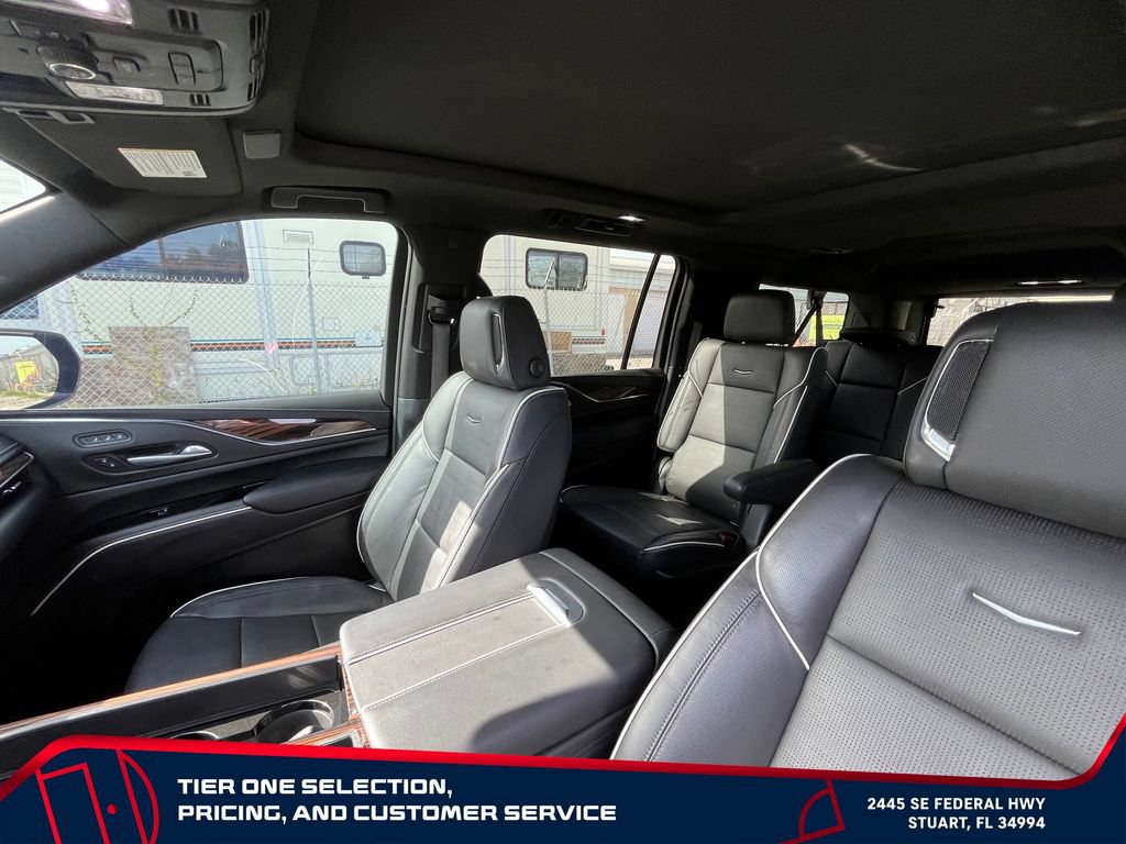 Used 2024 Cadillac Escalade ESV Premium Luxury AWD/4WD image 14