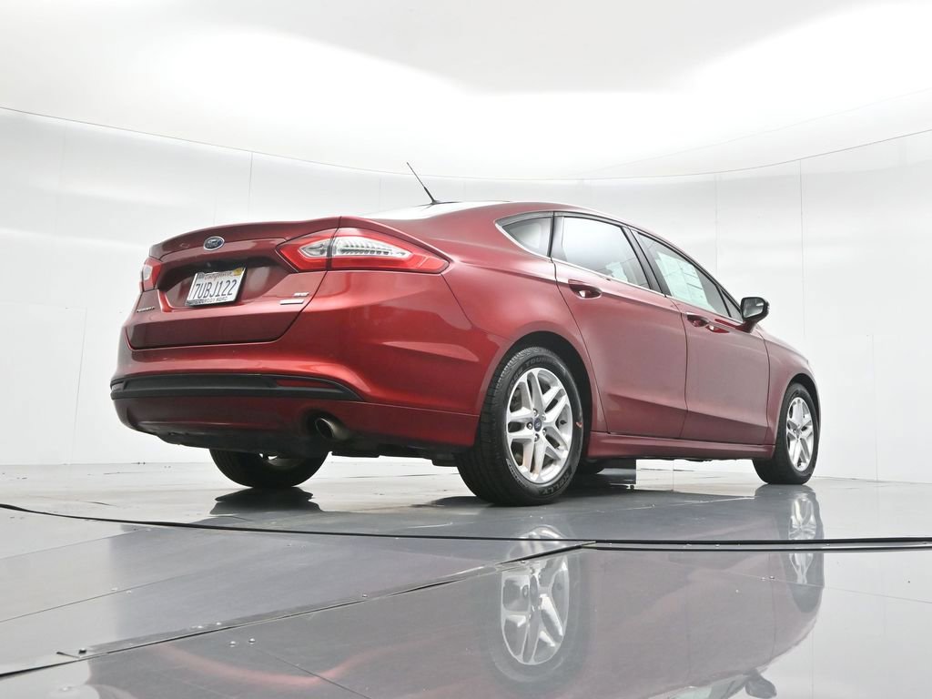 Used 2016 Ford Fusion SE FWD image 47