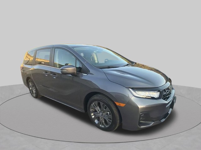 Certified 2026 Honda Odyssey Touring image 8
