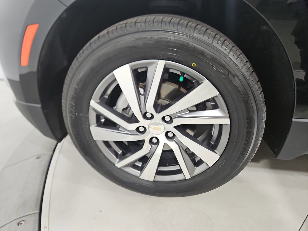 Used 2023 Chevrolet Equinox LT AWD/4WD image 27