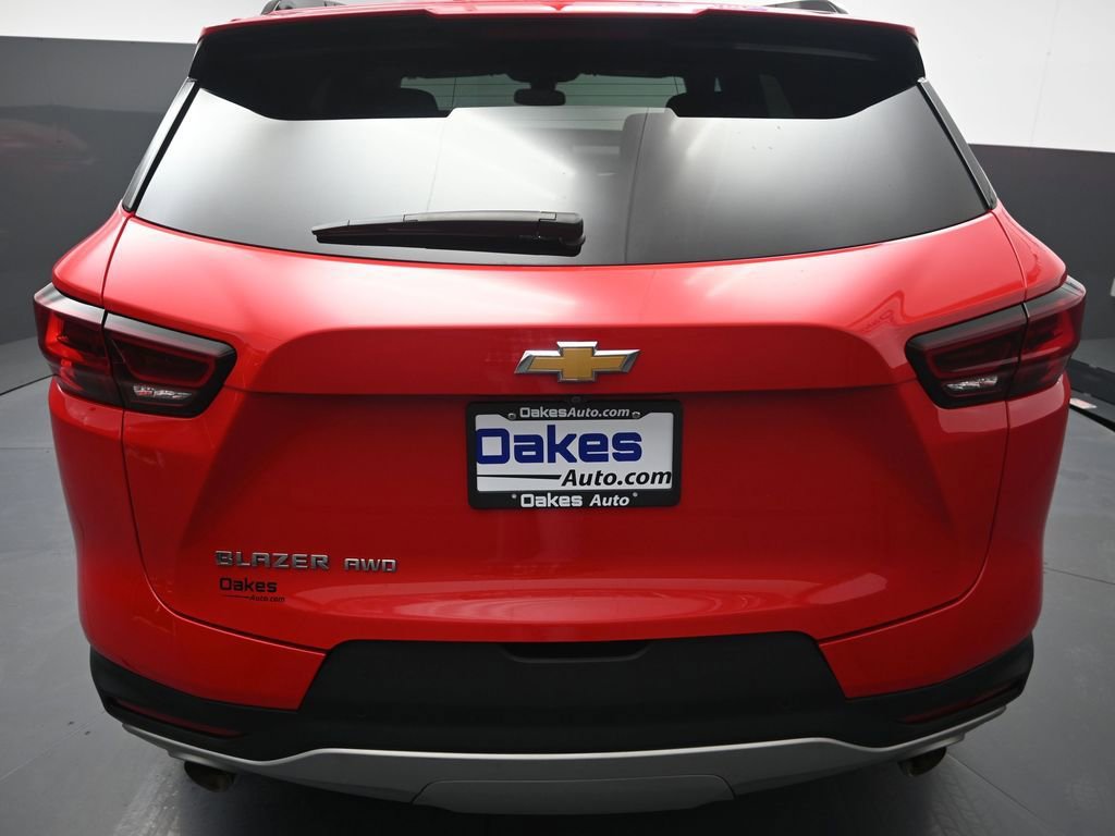 Used 2024 Chevrolet Blazer LT image 32