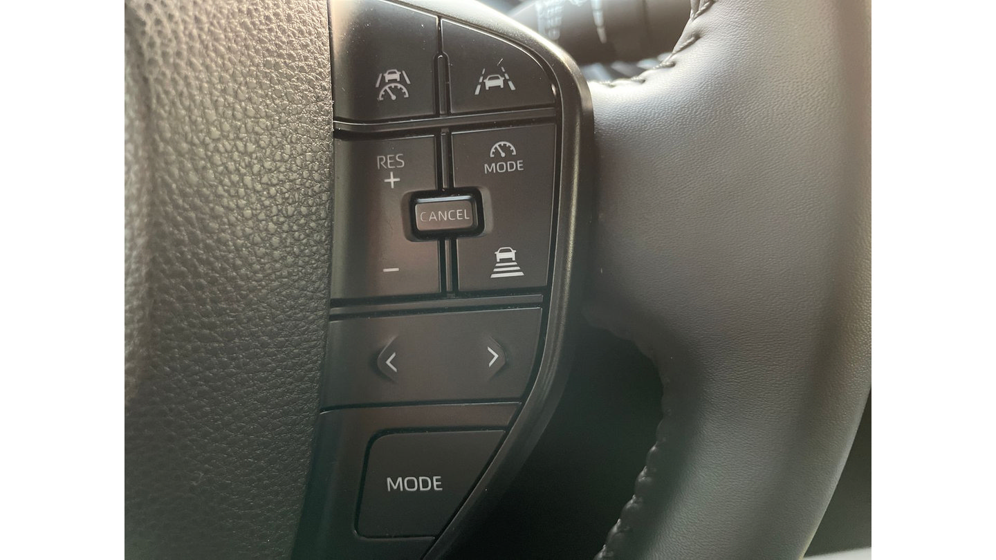 Certified 2025 Toyota Prius LE AWD/4WD image 24