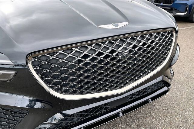 Used 2022 Genesis GV70 2.5T w/ Sport Prestige Package image 5