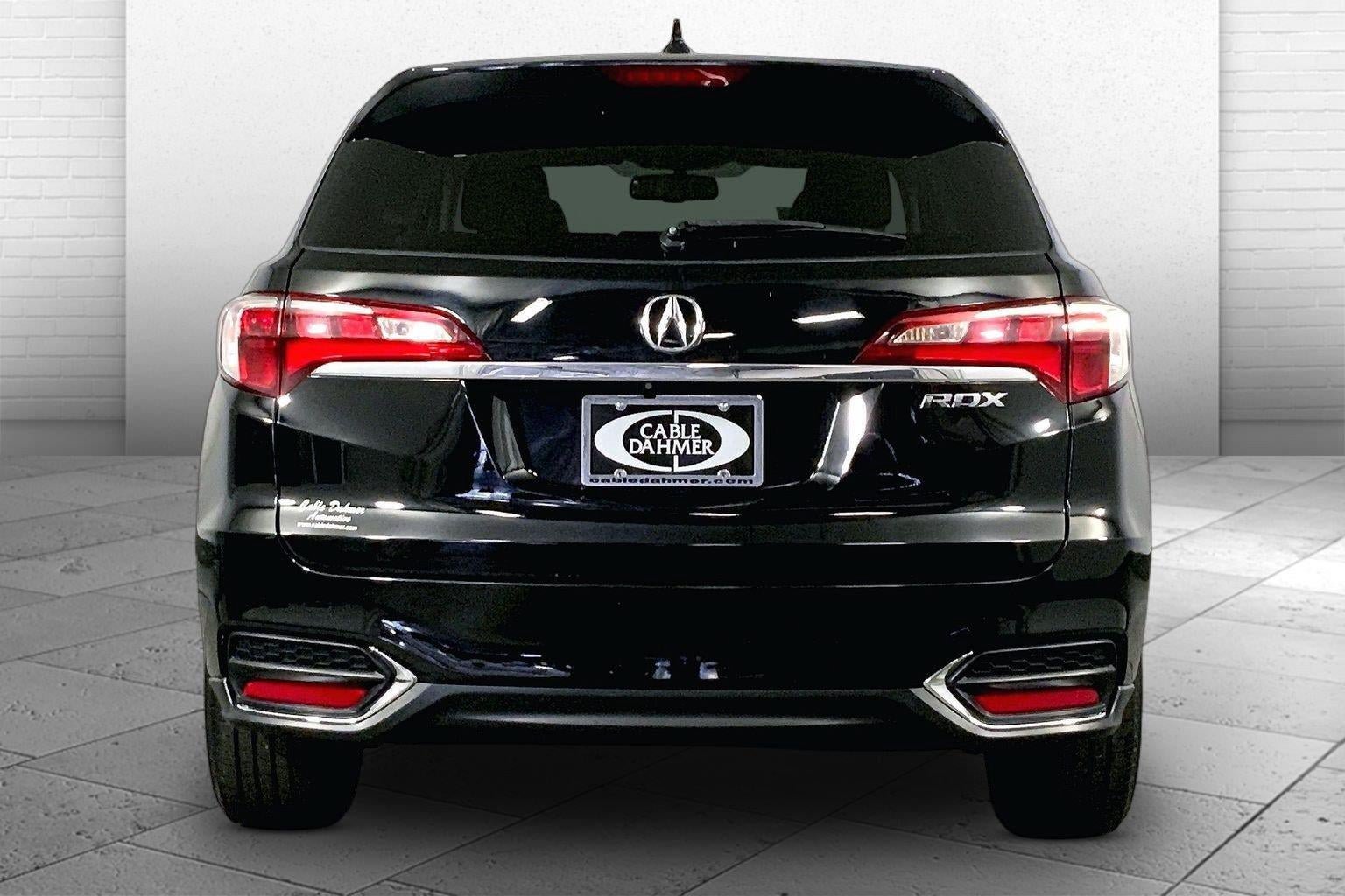 Used 2017 Acura RDX w/ AcuraWatch Plus Package FWD image 3