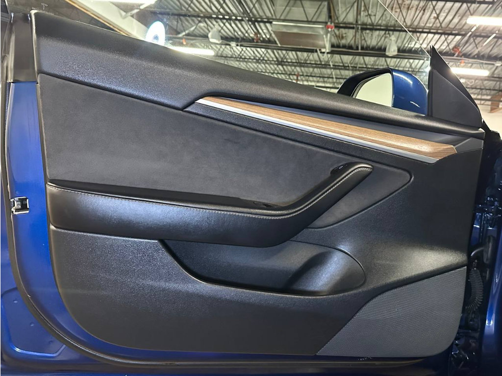 Used 2021 Tesla Model 3 Standard Range Plus RWD image 18