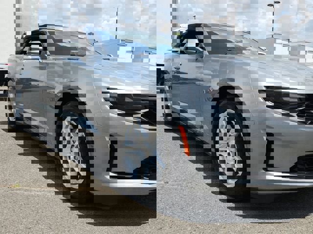Used 2024 Chevrolet Camaro LT image 17