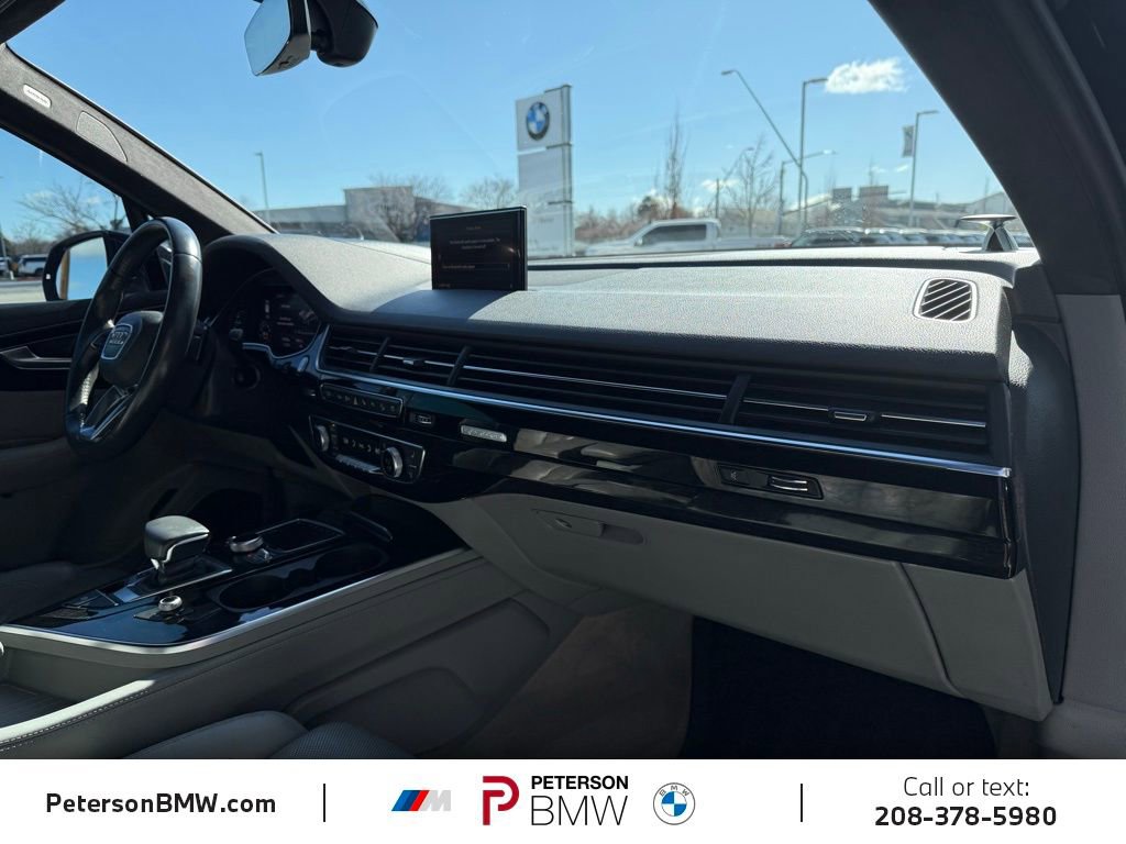 Used 2019 Audi Q7 3.0T Prestige image 24