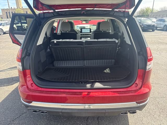 Used 2025 Lincoln Aviator Reserve w/ Equipment Group 201A image 28