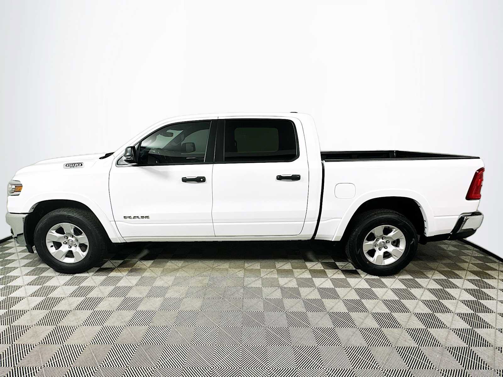 Used 2025 RAM 1500 Big Horn image 4