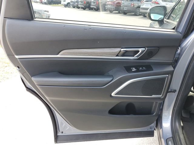 Used 2021 Kia Telluride SX w/ SX Prestige Package image 15