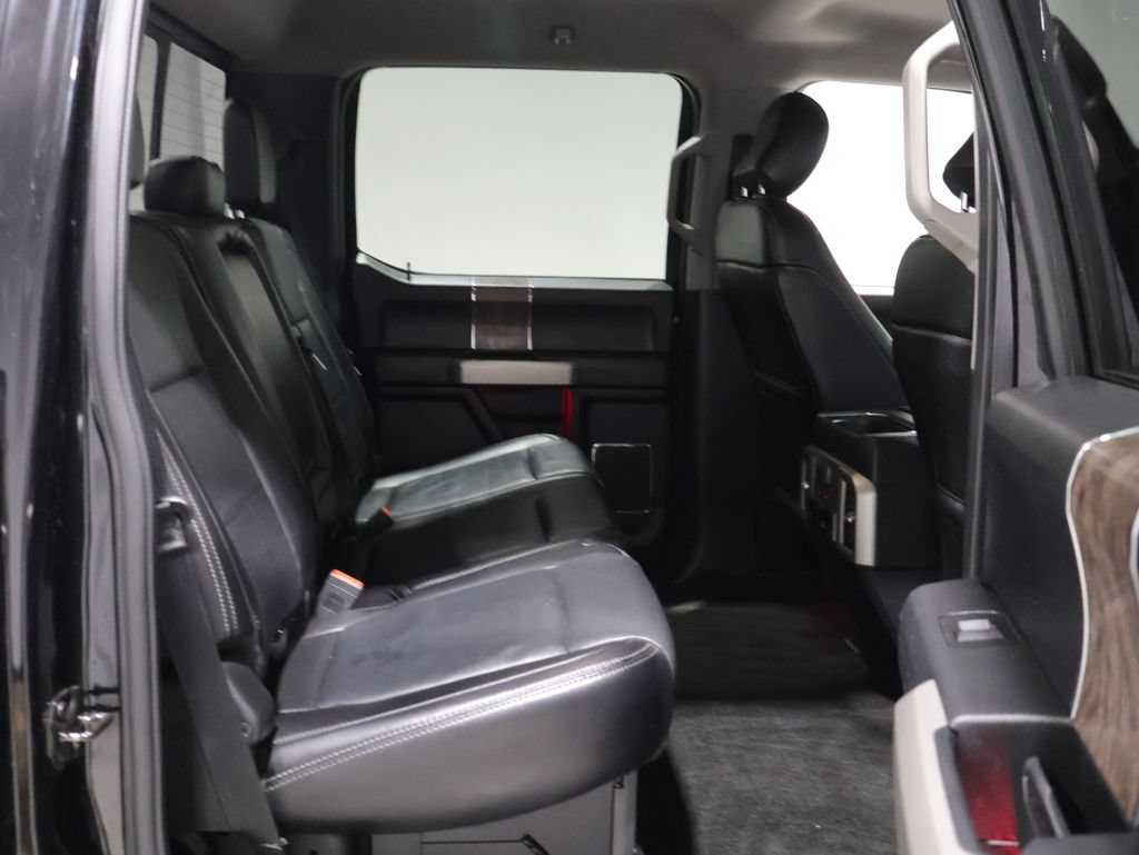 Used 2018 Ford F250 Lariat w/ Lariat Ultimate Package AWD/4WD image 19